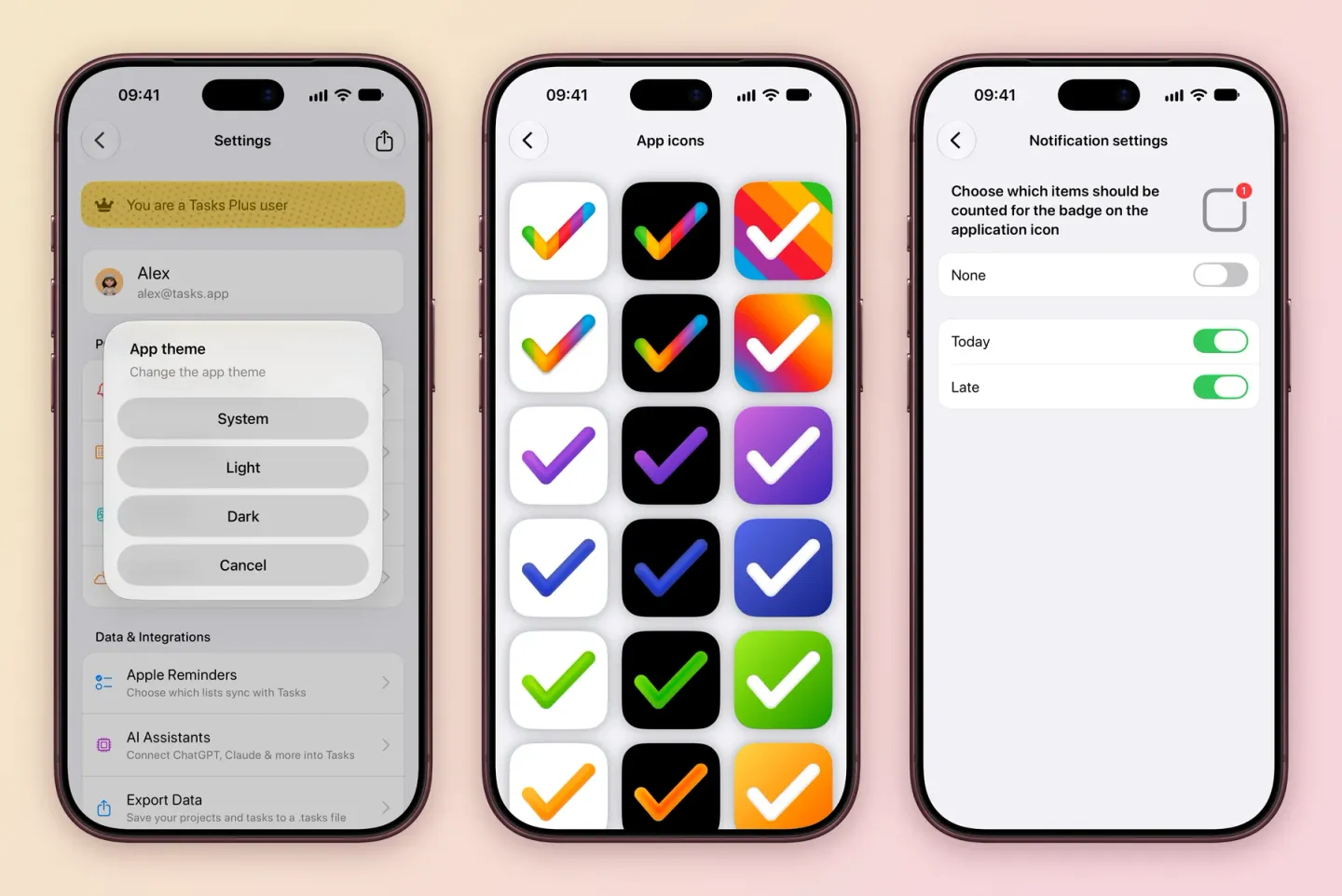 Three iPhone screens: the App theme choices System, Light, Dark and Cancel over Settings; the App icons grid with rainbow, purple, blue, green and orange check marks on white, black and colour backgrounds; and Notification settings for the app icon badge with None off and Today and Late on.